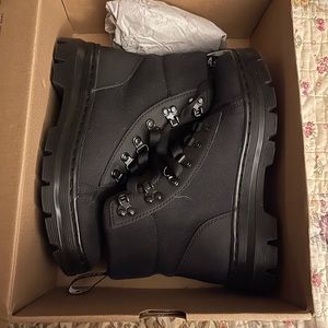 Dr Marten boots 🥾